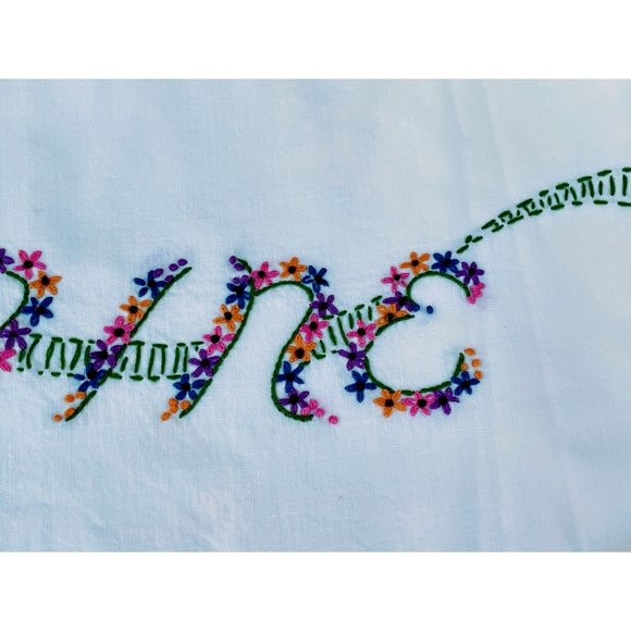 Vintage Pillow cases Embroidered "Mine" "Yours" - Picture 7 of 8